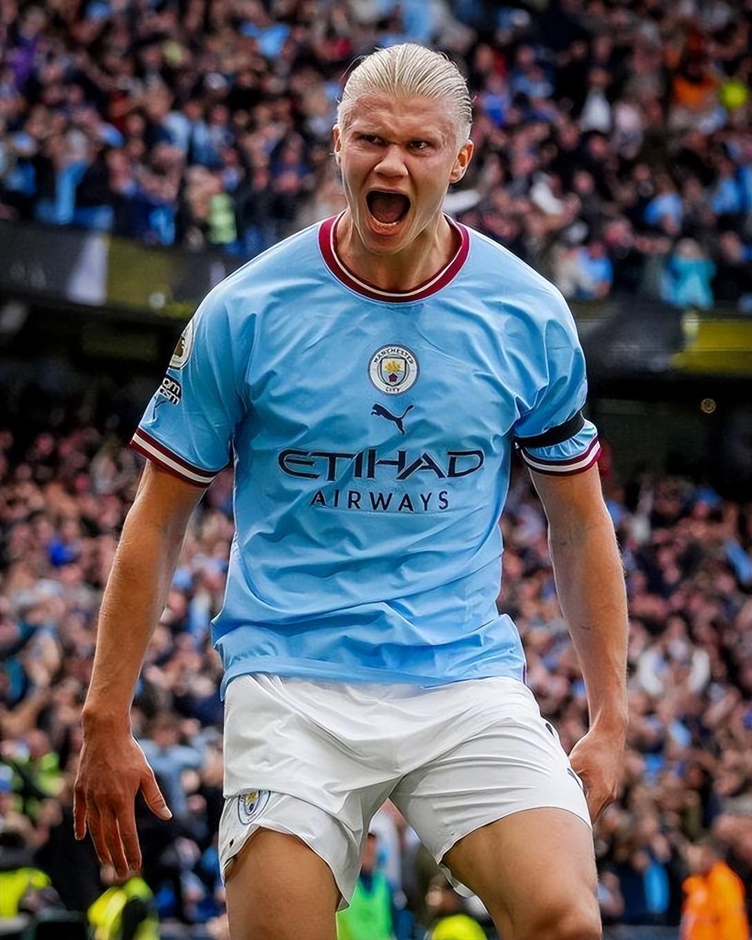 世体：巴萨内部认为凯恩很乐意来到西甲，莱万是一个很好先例（世体：巴萨内部看好凯恩愿意登陆西甲，莱万的成功是有力先例）