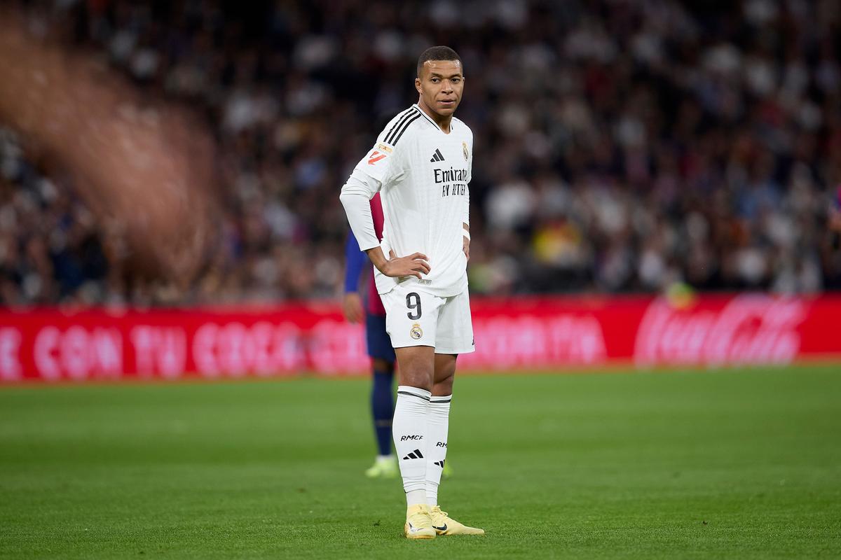 U21冲乙关键战！王钰栋为浙江队首发，毛伟杰代表英博出战（U21冲乙焦点战：王钰栋浙江先发，毛伟杰英博出战）