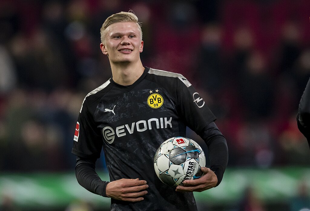 科莫0-0卡利亚里，平分秋色（科莫与卡利亚里握手言和，0-0收场）