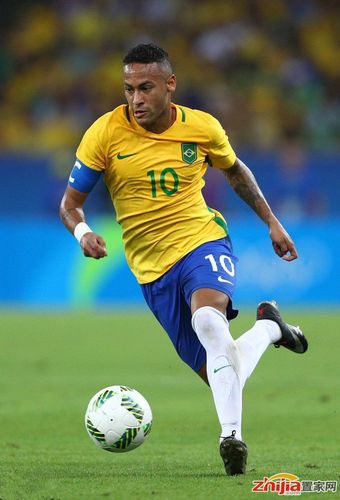 西海岸投资人：盼邵佳一到国足坚持自己打法，球迷要包容他（西海岸投资人：望邵佳一加入国足坚持个人打法，呼吁球迷多包容）