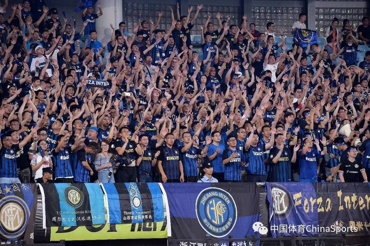 官方：沃尔夫斯堡体育总监申齐洛茨离任（沃尔夫斯堡官宣：体育总监申齐洛茨卸任）