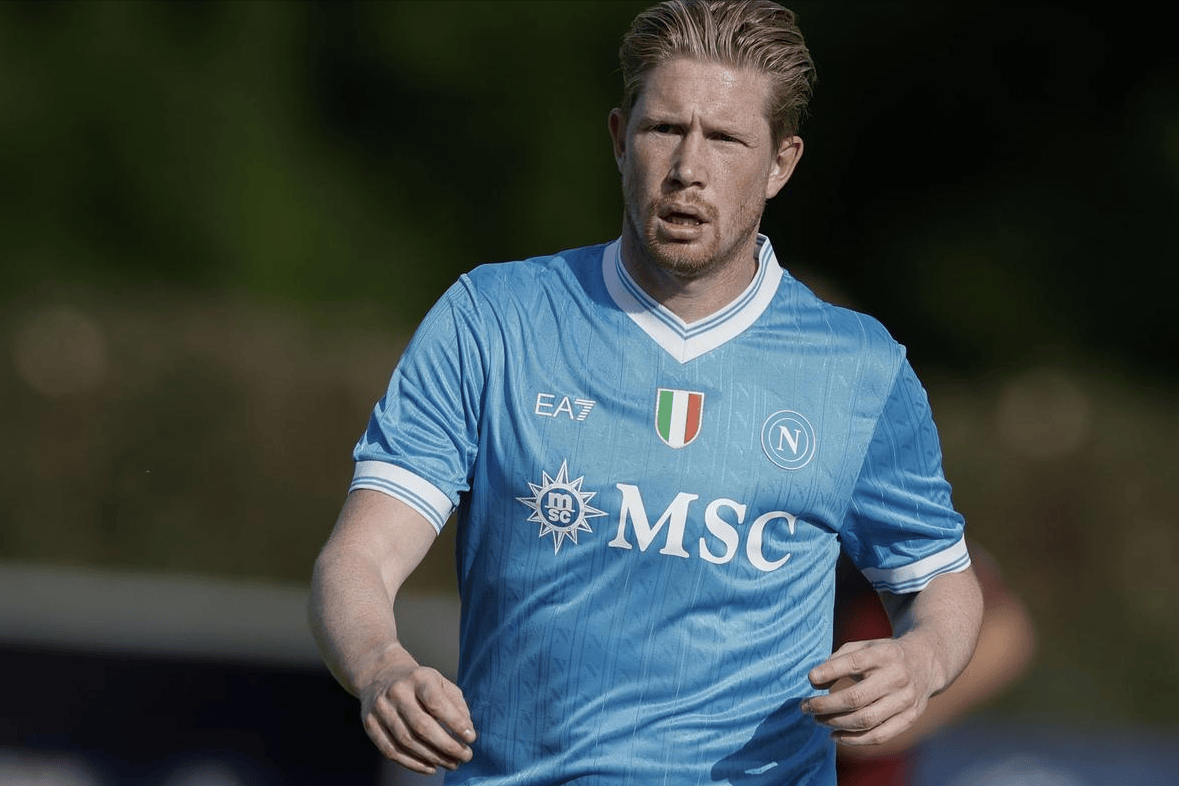 邵佳一独立带队时间不足一年半，此前曾担任国足助教（邵佳一独立执教未满一年半，此前曾任国足助教）